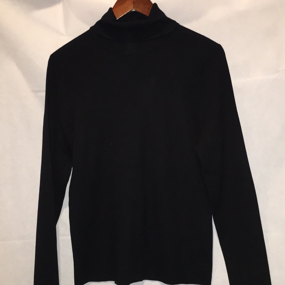 Chico’s Black Turtleneck | Size 2